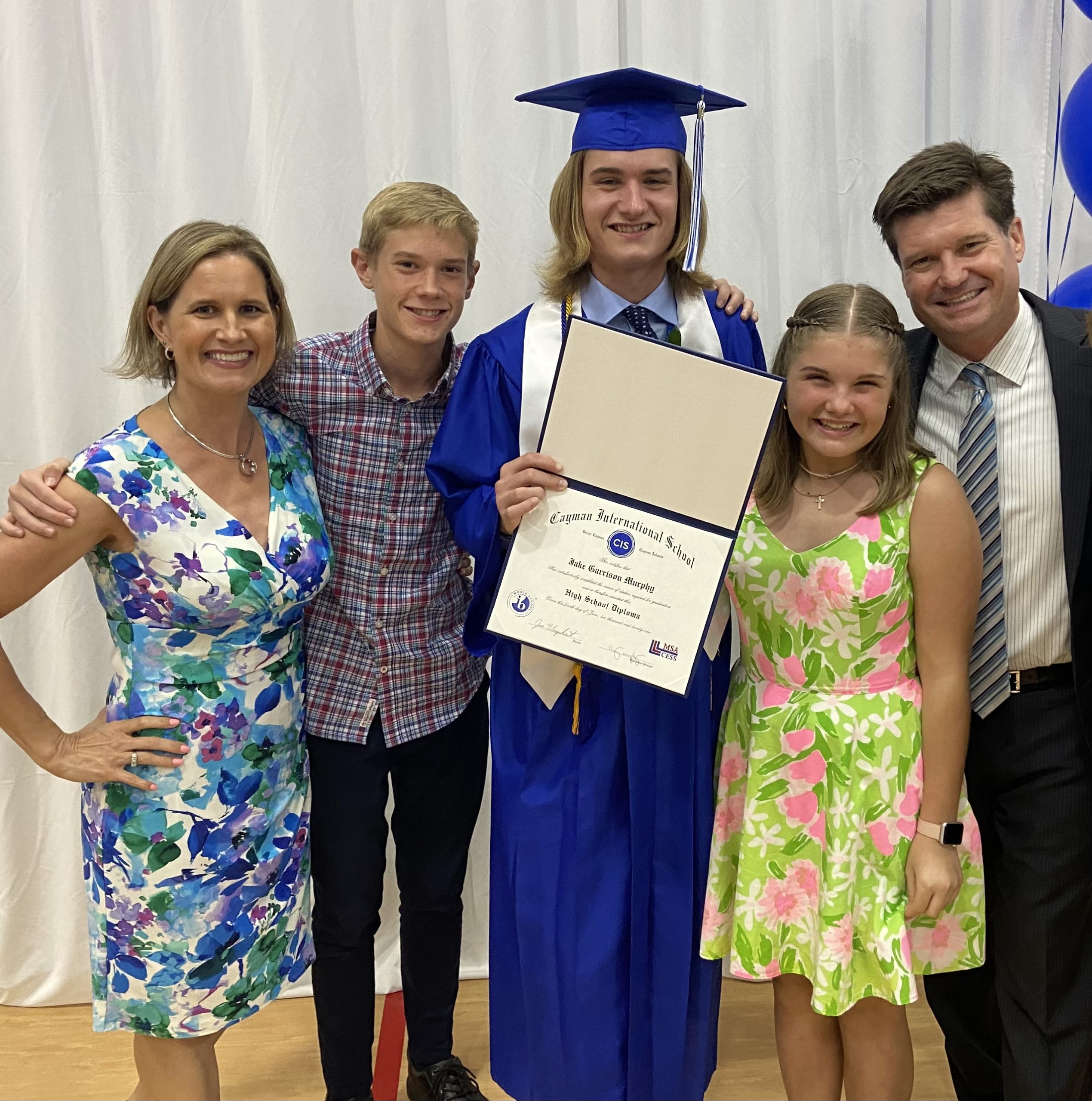 DougMurphy-Family-Grad