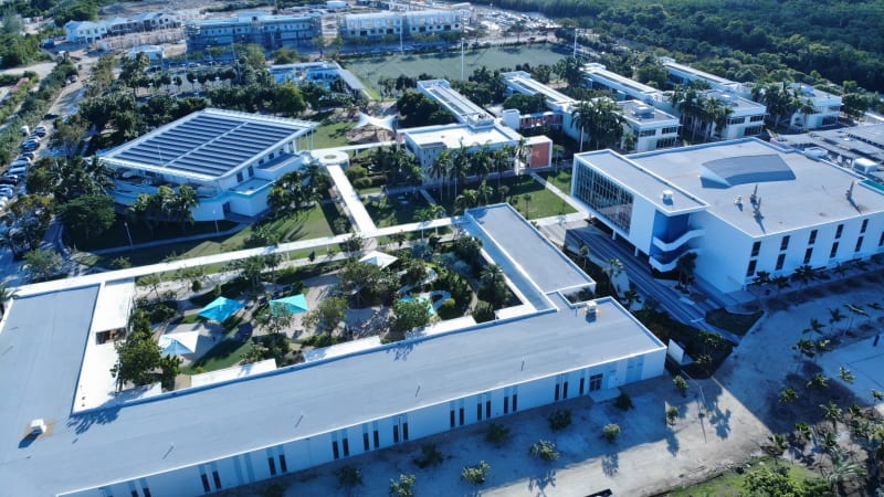 FullCampus_CIS