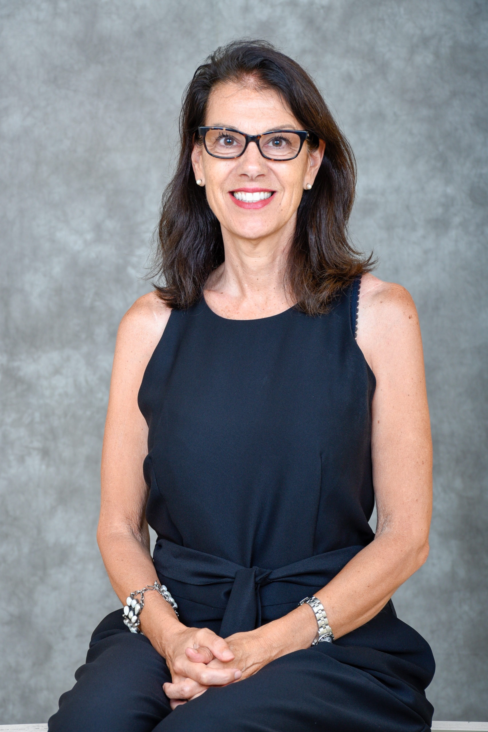 Julie Cox