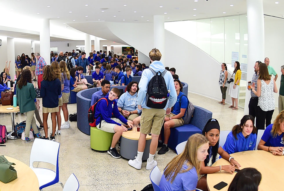 busy common room of students