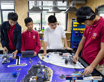 ncpa-robots-students tsis-students-science-class